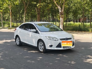 2012款 福克斯 三厢 1.6L 自动舒适型